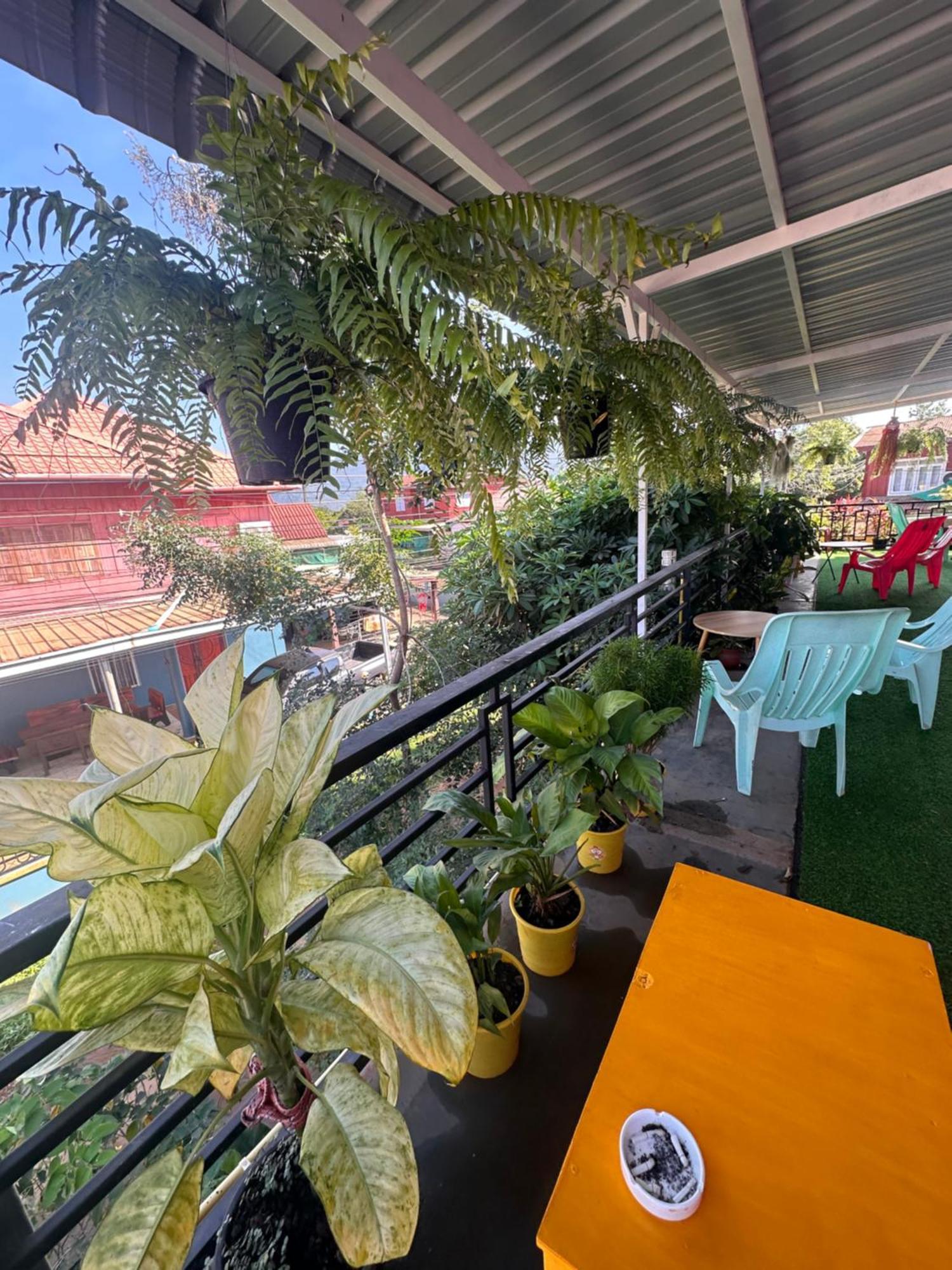 Heaven Guesthouse Pakse Exterior photo